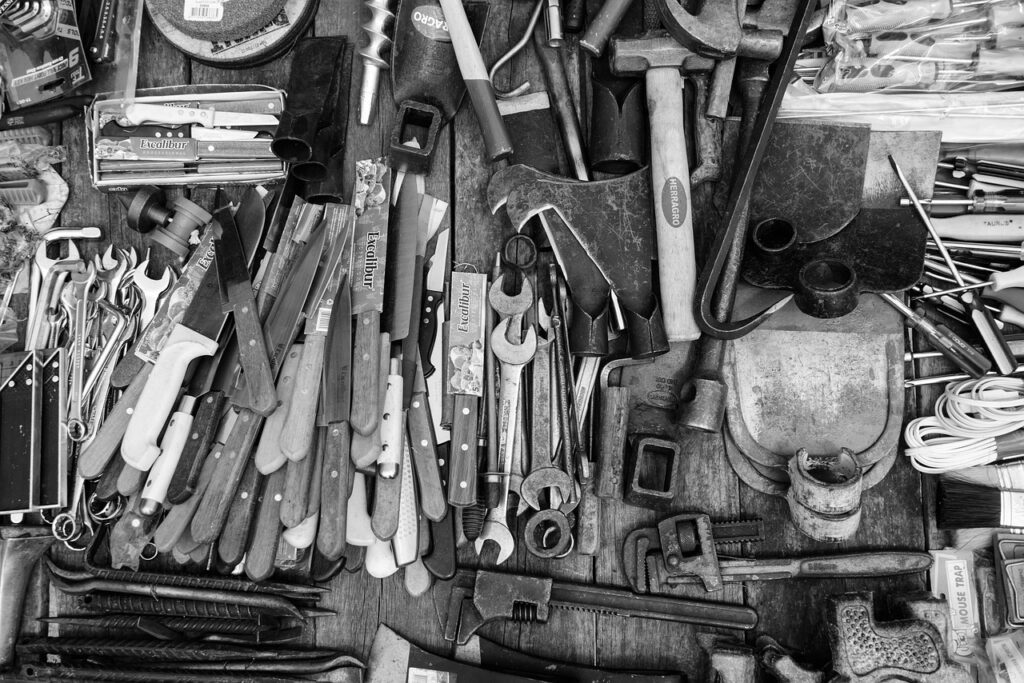 tools, knives, wrenches-1845426.jpg